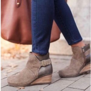 Dansko Shirley Suede Ankle Boot Bootie Size 40